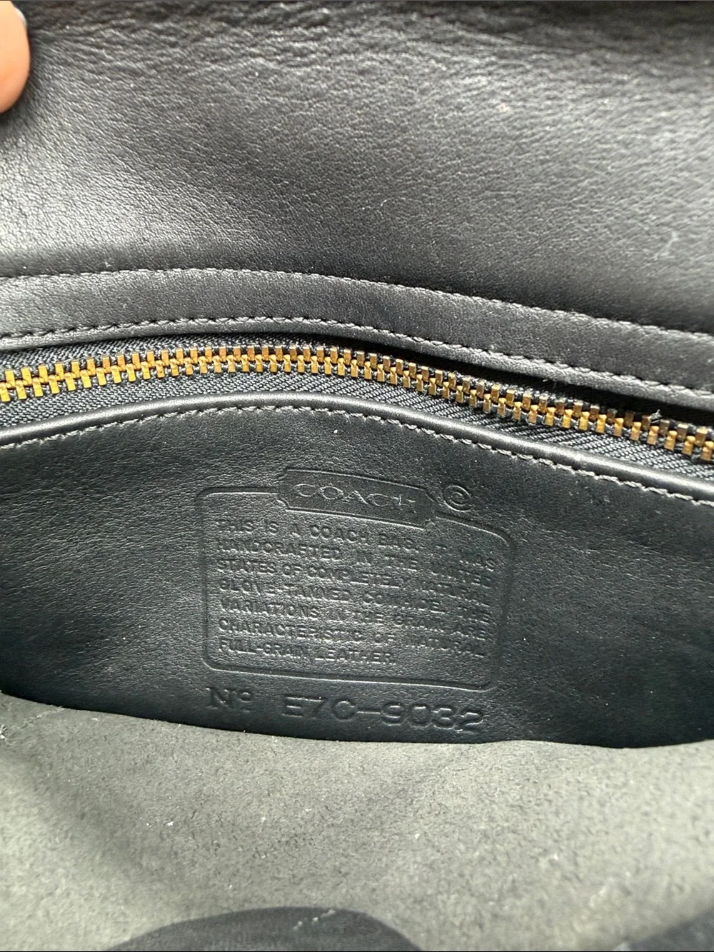 Vintage Coach Laurie Flap Bag E7C-9032 Black Glovetanned Leather USA 1997 - Picture 8 of 9